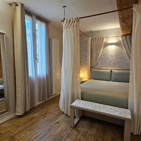 Via Palestro In Apartament