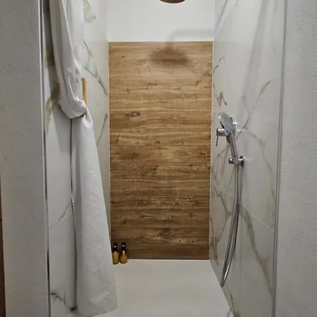 Apartament Via Palestro In Modena